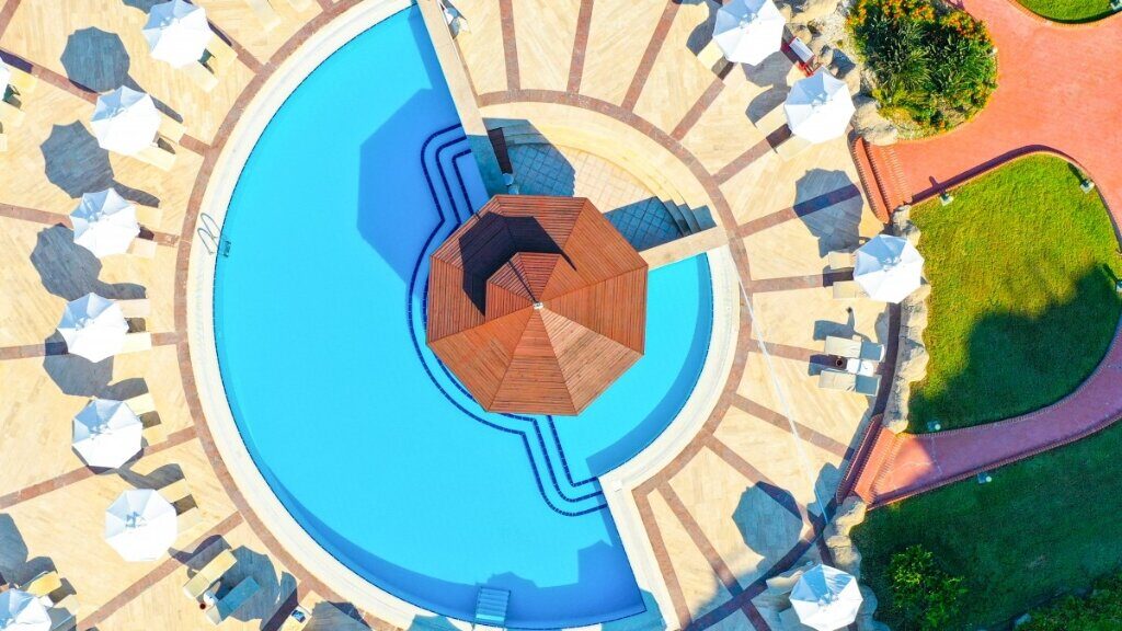 Su kaydıraklı aquapark konusunda Sunrise Queen Side'dan bir kare — sunrise queen aquapark