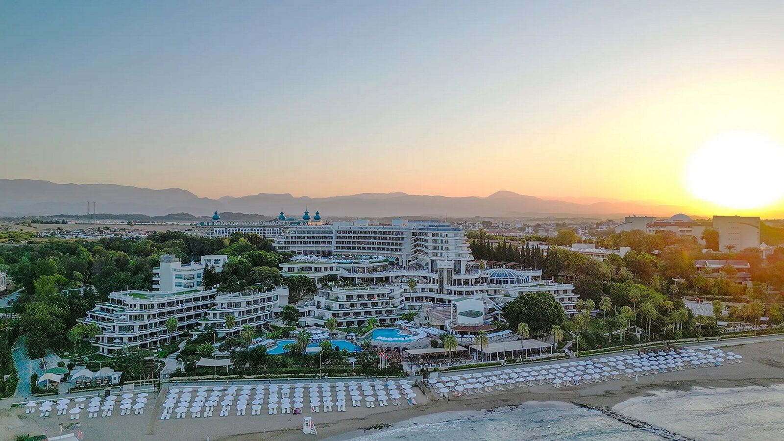 Tesis ve bahçe peyzajı — Sunrise Queen Hotel Side/Kumköy otel arşivi — side her şey dahil otel önerileri