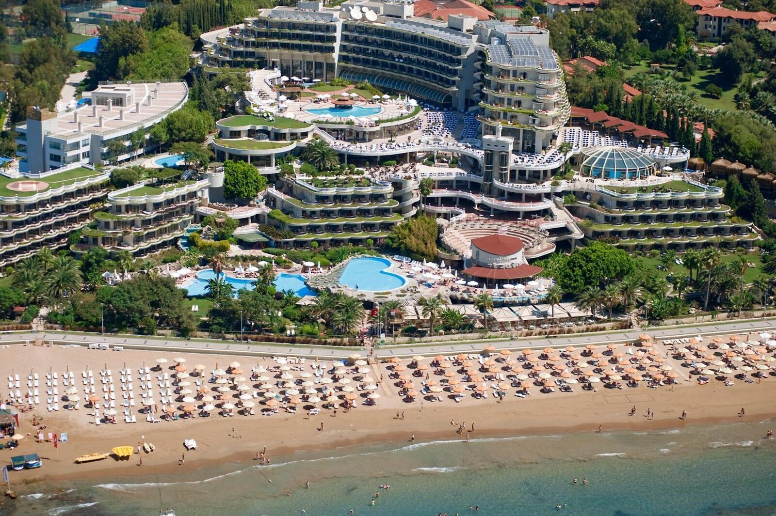 Tesis ve bahçe peyzajı — Sunrise Queen Hotel Side/Kumköy otel arşivi — sunrise queen otel odaları