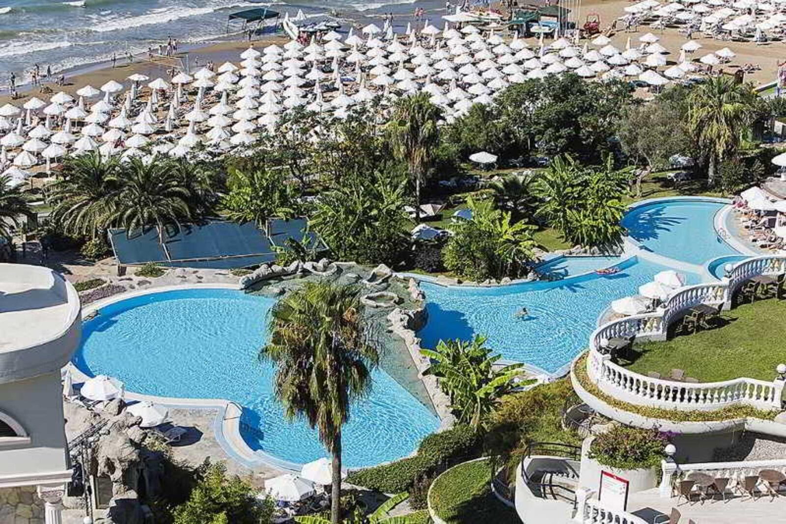 Sunrise Queen Luxury Resort & Spa — Açık havuz peyzajı — sunrise queen otel odaları