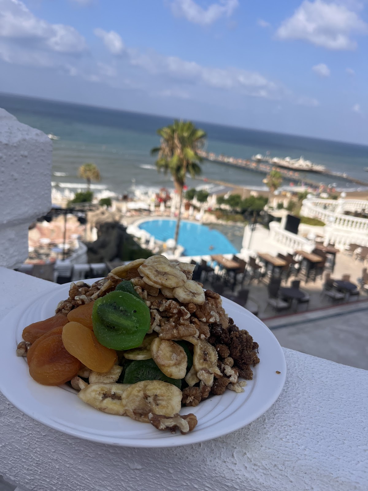 Kuruyemiş & Kuru Meyve — Sunrise Queen Hotel Side
