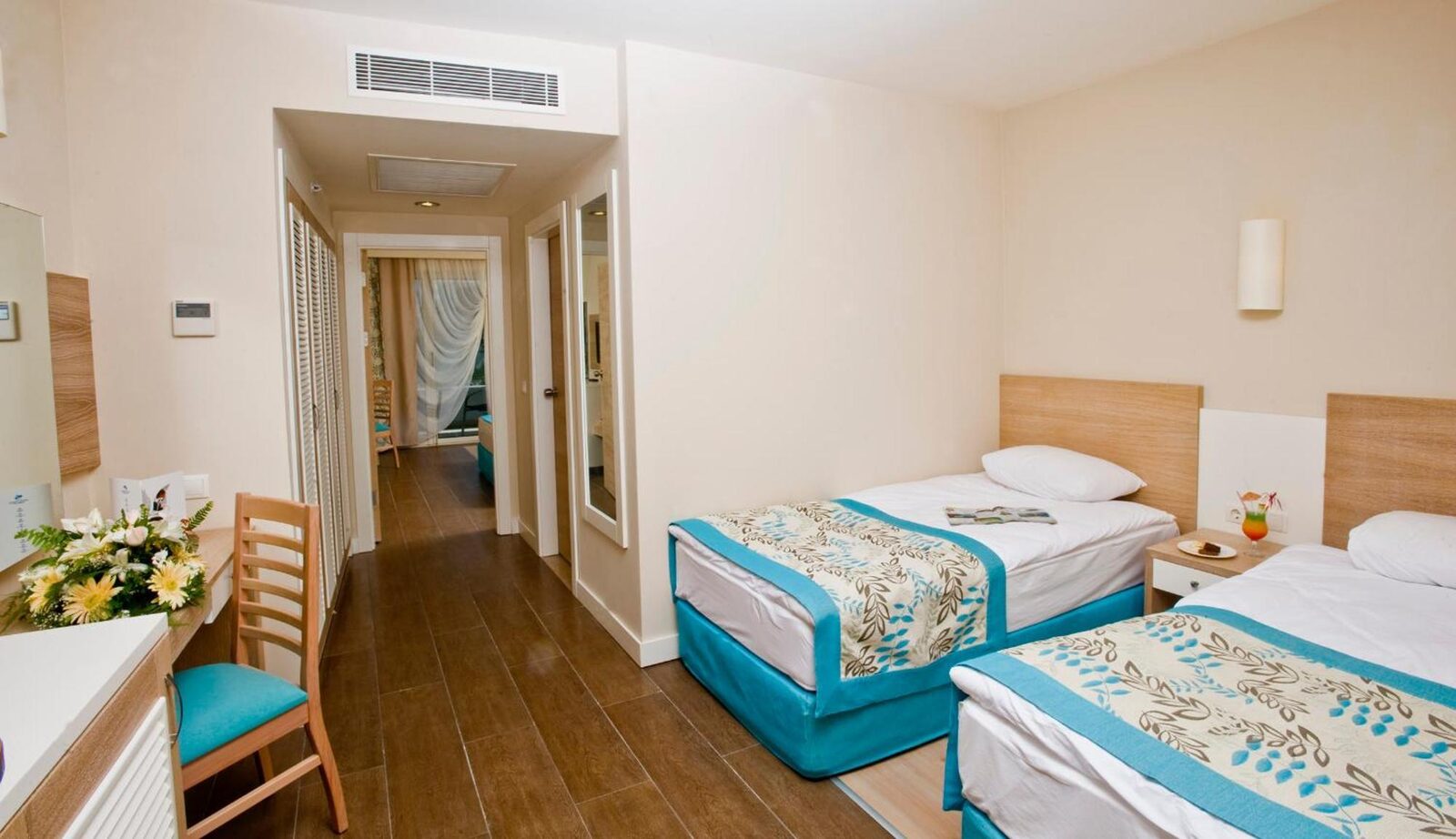 Sunrise Queen: Oda içi görünüm (otelin kendi fotoğrafı) — side 5 yıldızlı otel önerileri
