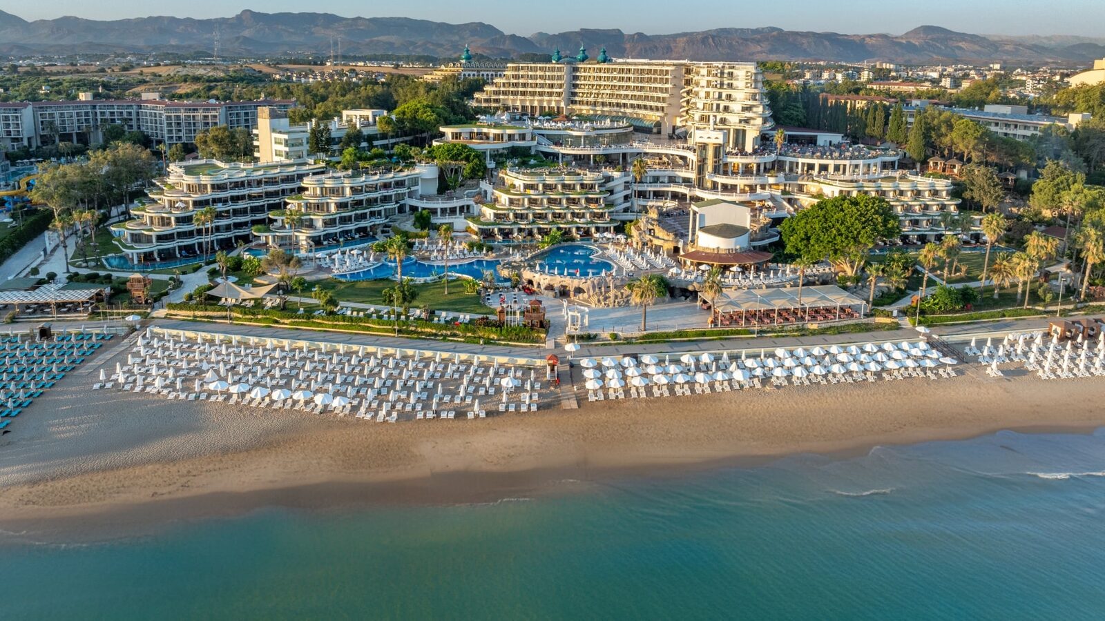 Mavi Bayraklı kum plajı — Sunrise Queen Hotel Side/Kumköy otel arşivi — antalya havalimanından side ulaşım